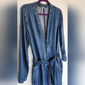 Free People Lou Chambray denim, blue jumpsuit with belt - Size 6